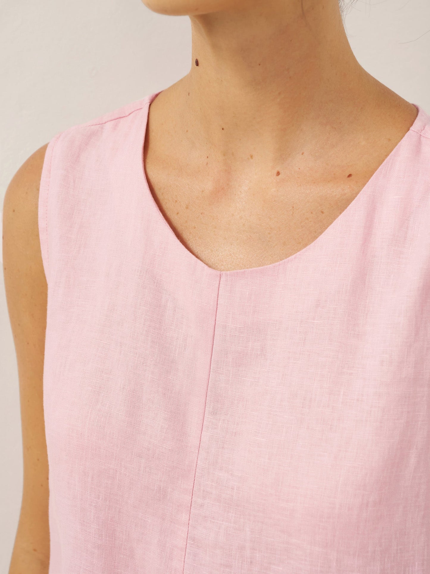 Cora | Women’s Blush Linen Sleeveless Pleated Midi Dress