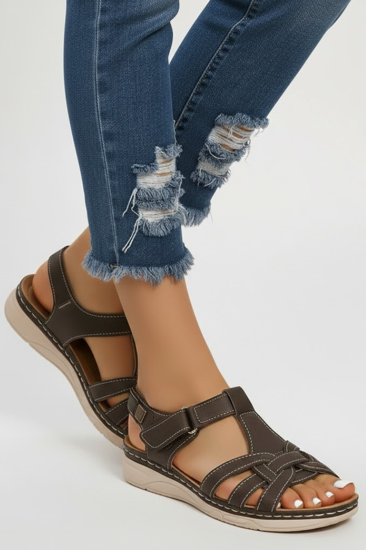 Wrenley | Women’s Retro Buckle Strap Sandals