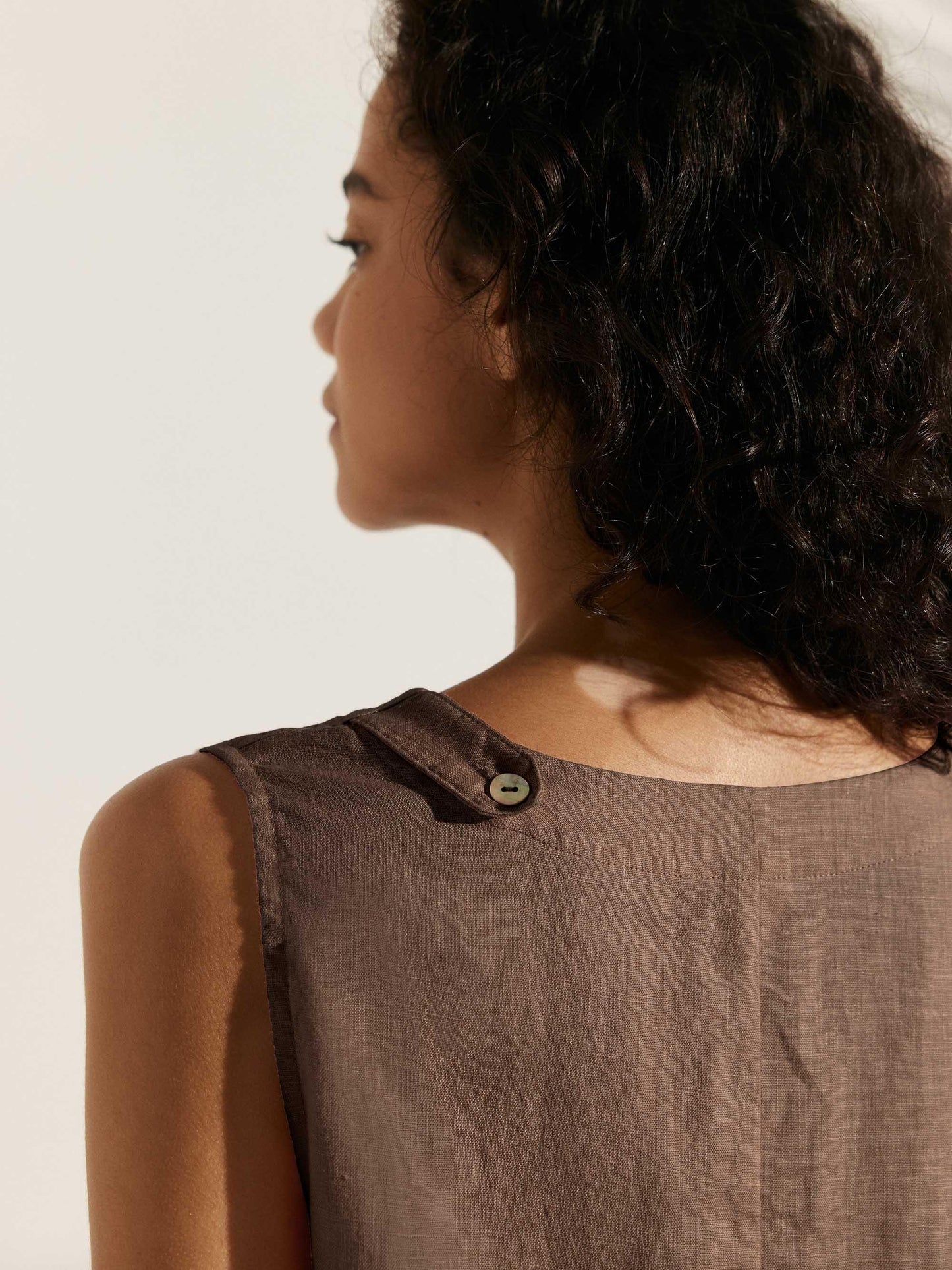 Julia | Women’s Linen Sleeveless Easy Shift Dress