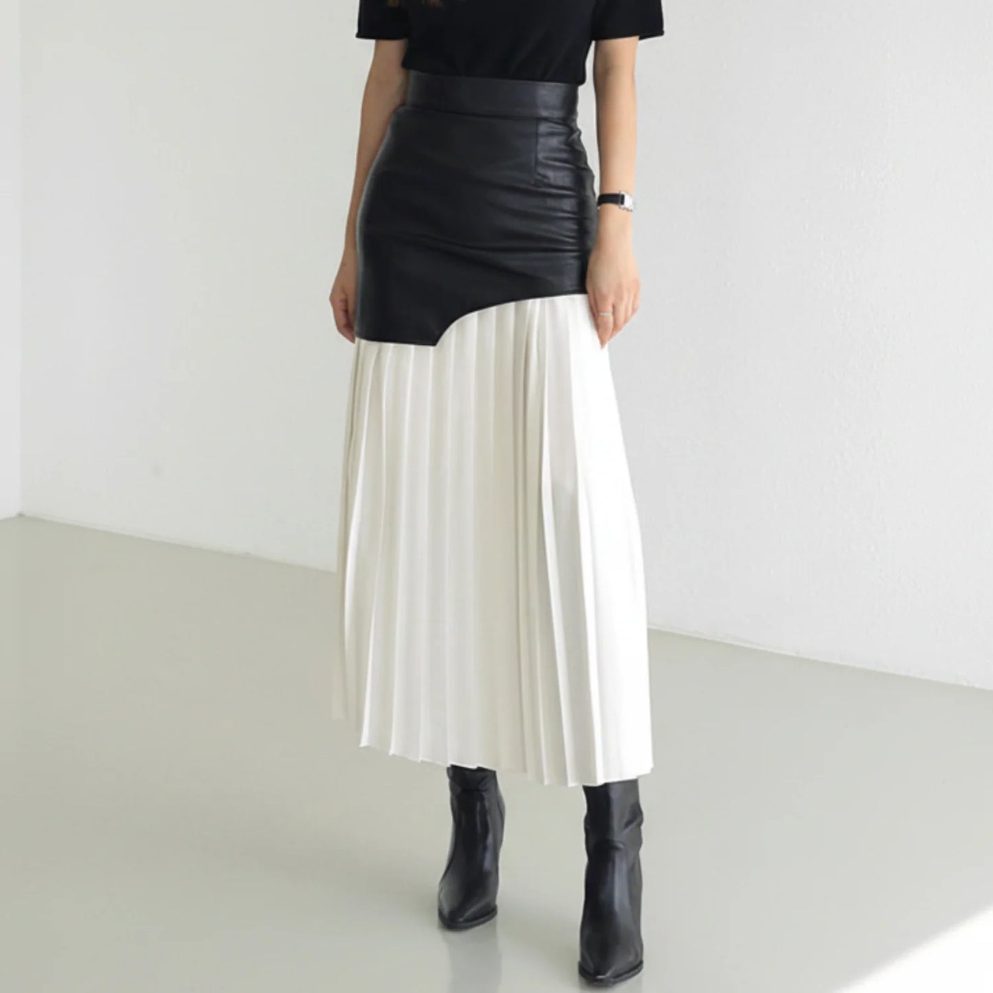 Maelle | Women’s Asymmetrical Pleated Midi Skirt