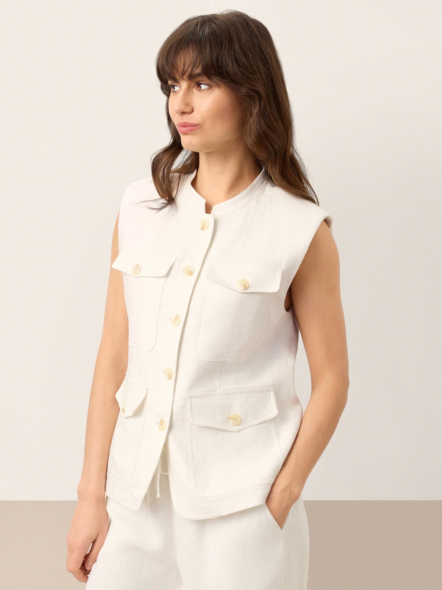 Reagan | Women’s Linen Four-Pocket Tailored Sleeveless Vest Blouse