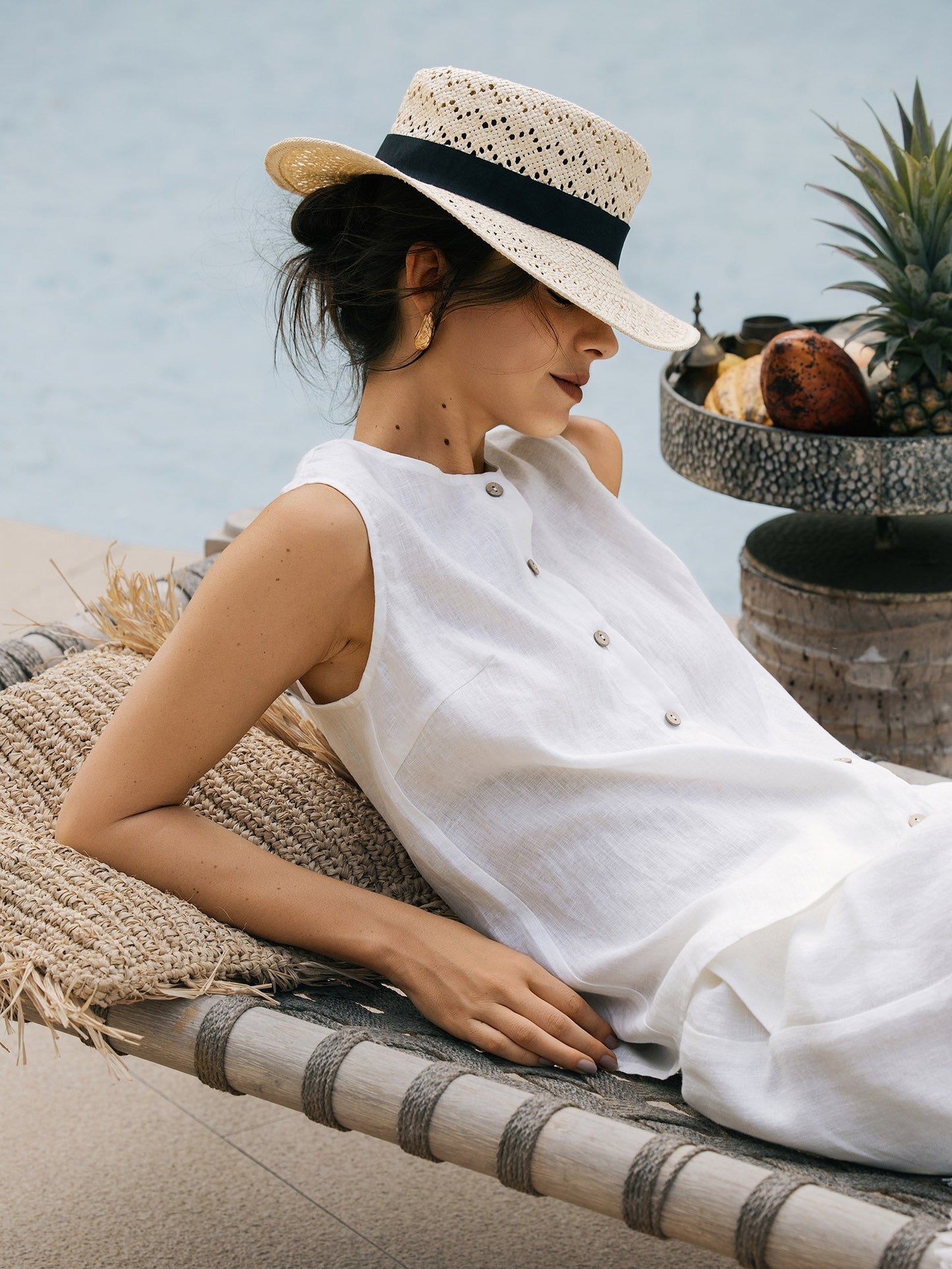 Delia | Women’s Linen Button-Down Sleeveless Blouse