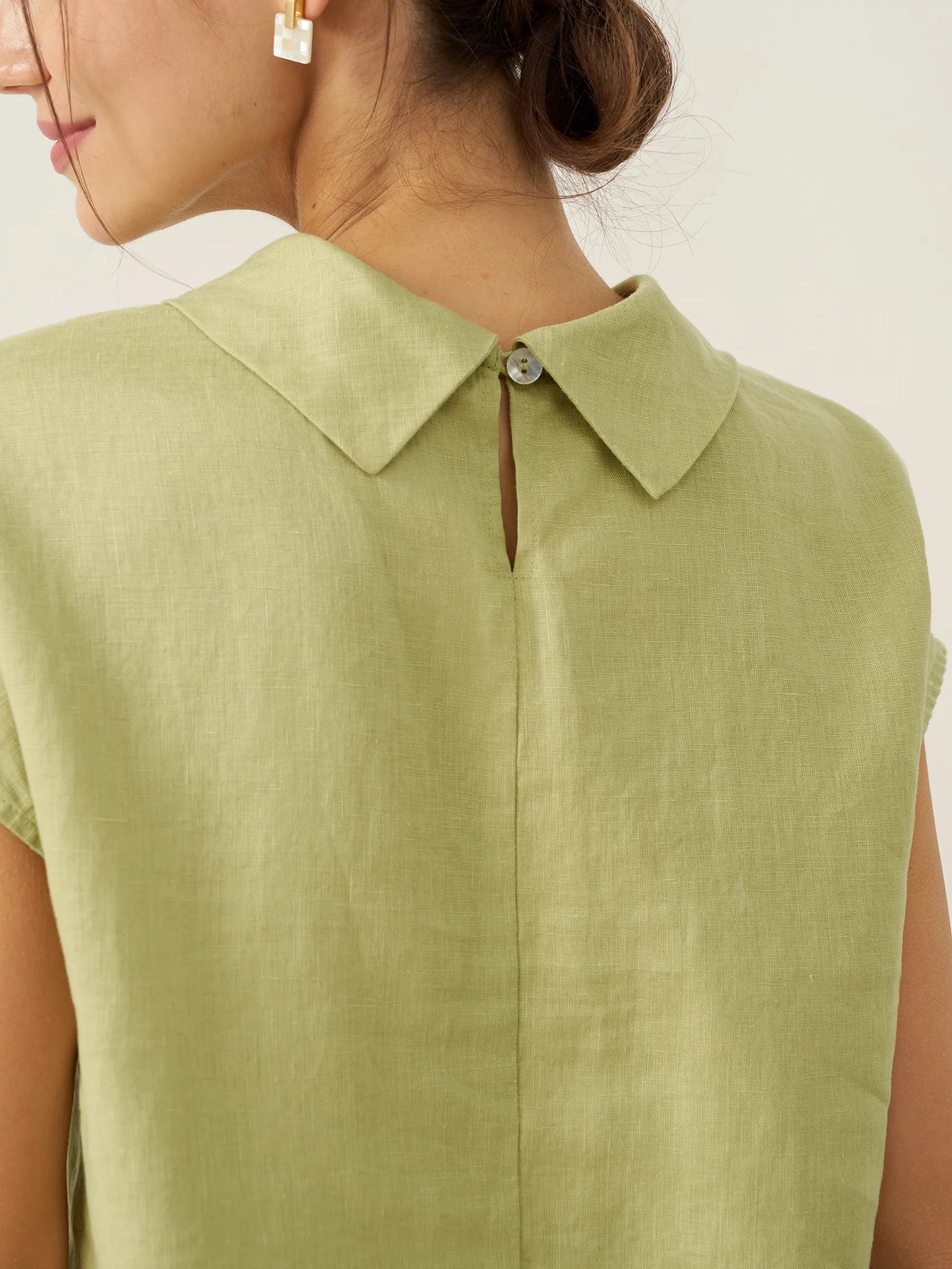 Payton | Women’s Linen Cap Sleeve Soft-Fold Collar Top