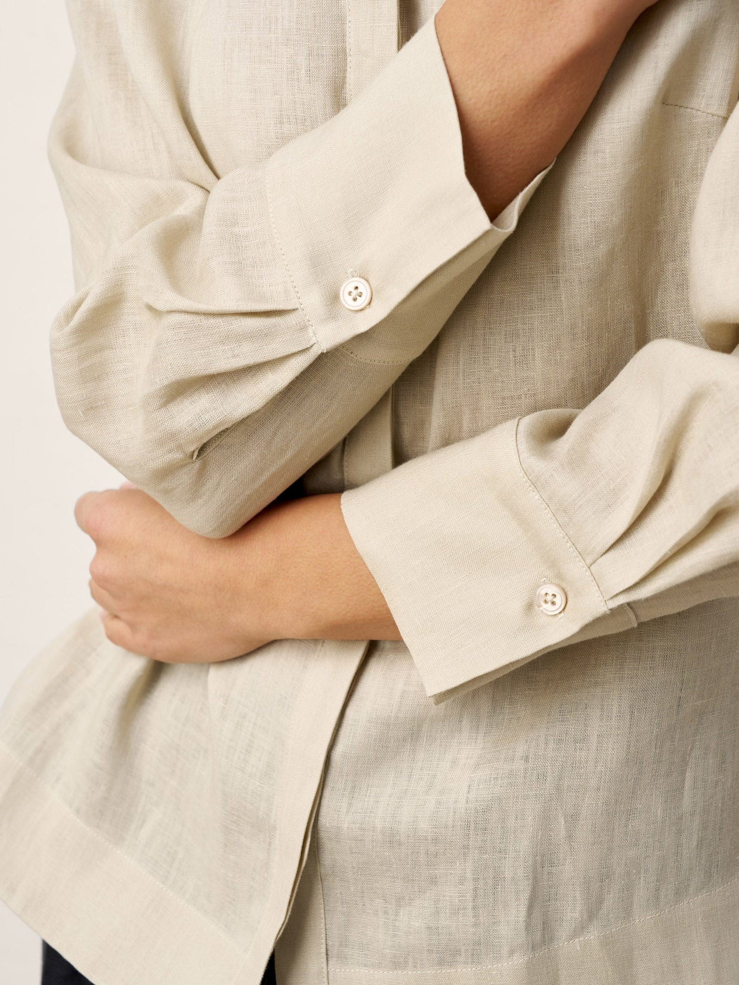Phoebe | Women’s Linen Hidden Button Crew Neck Shirt