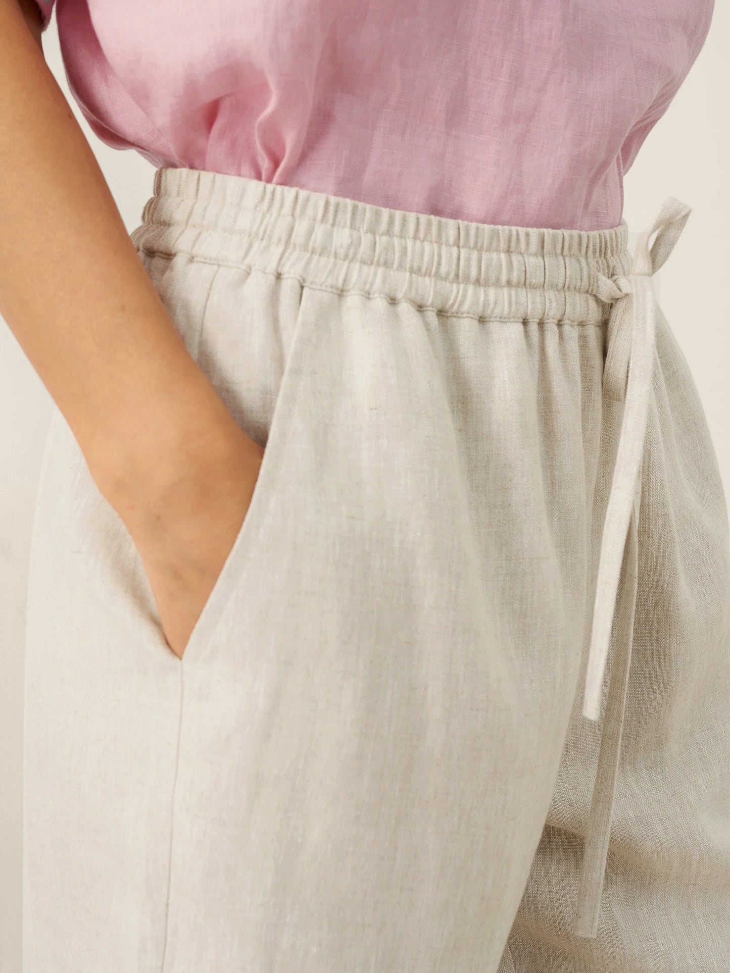 Skylar | Women’s Linen Elastic Drawstring Waist Capri Pants
