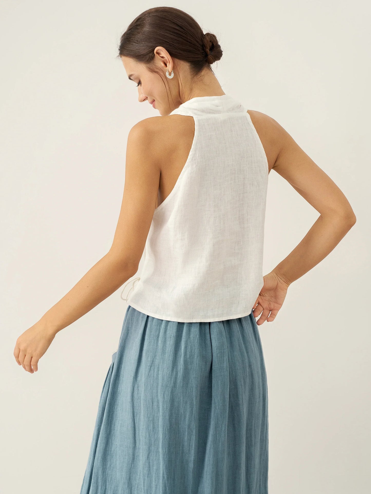 Kira | Women’s Linen Halter Neck Tie-Front Crop Blouse