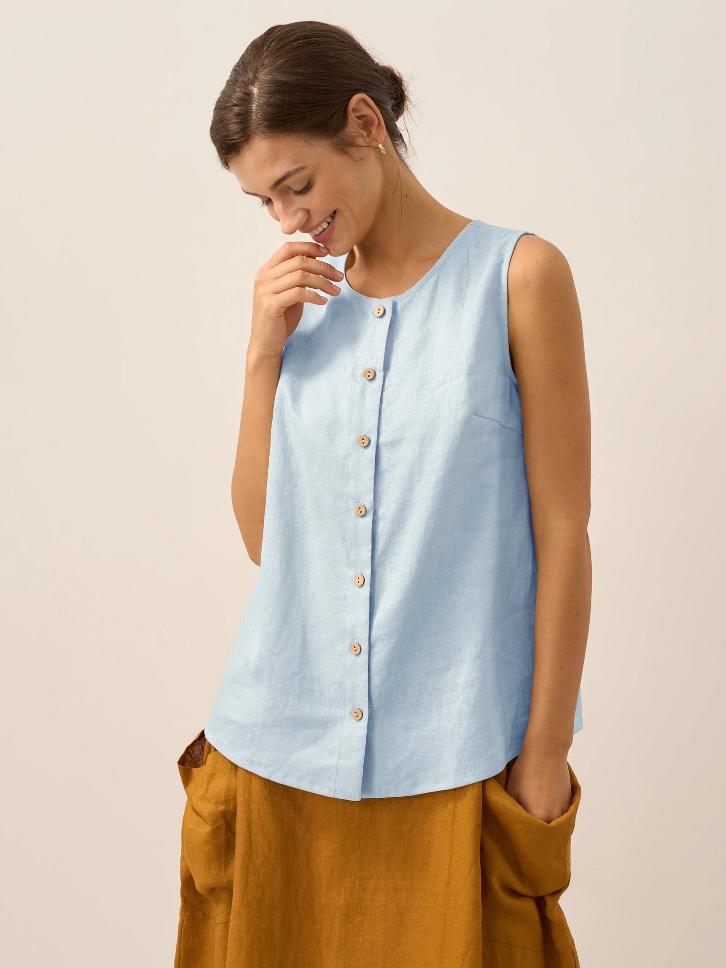 Delia | Women’s Linen Button-Down Sleeveless Blouse