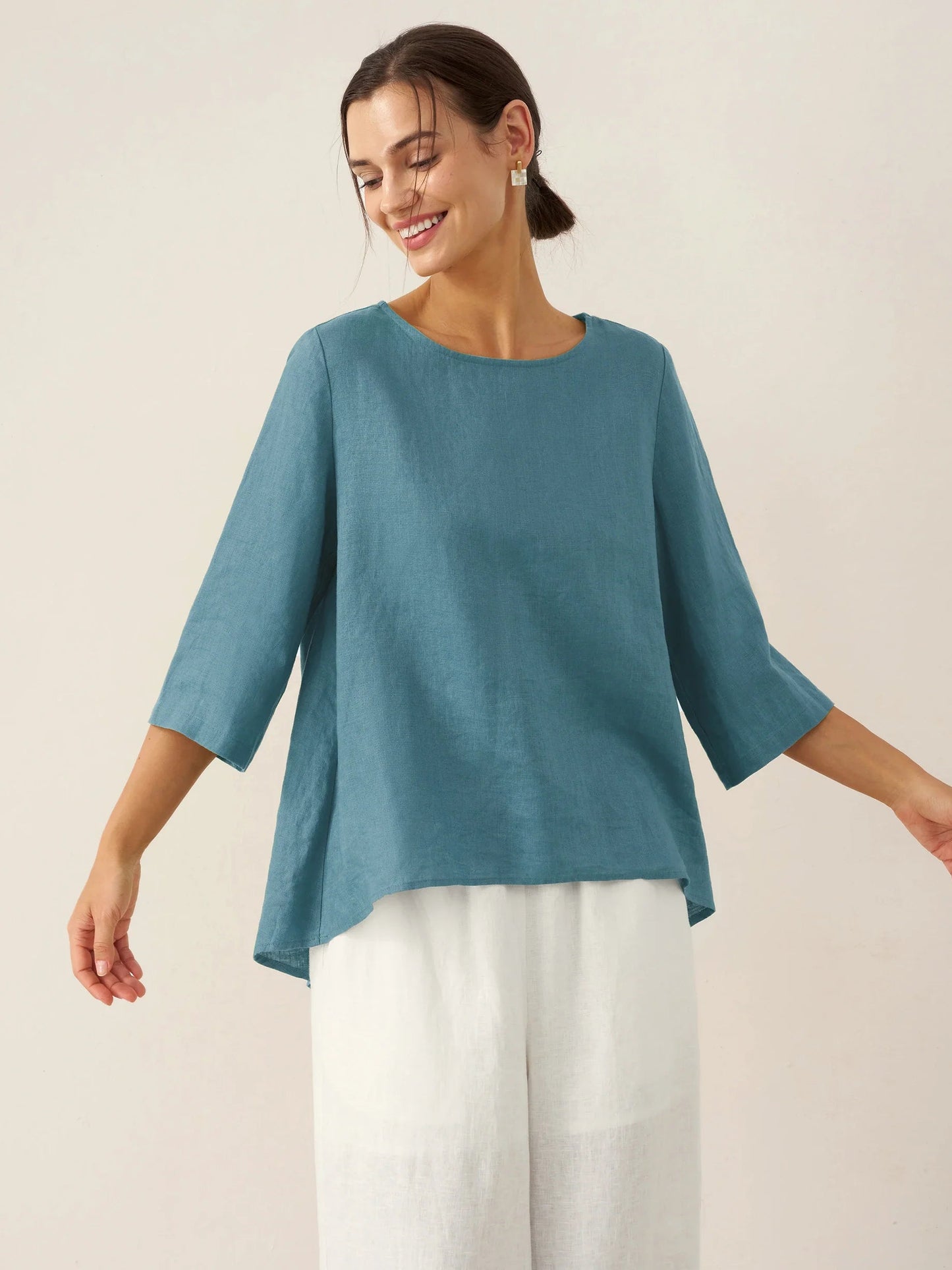 Hollis | Women’s Linen Round Neck Asymmetrical Hem Blouse