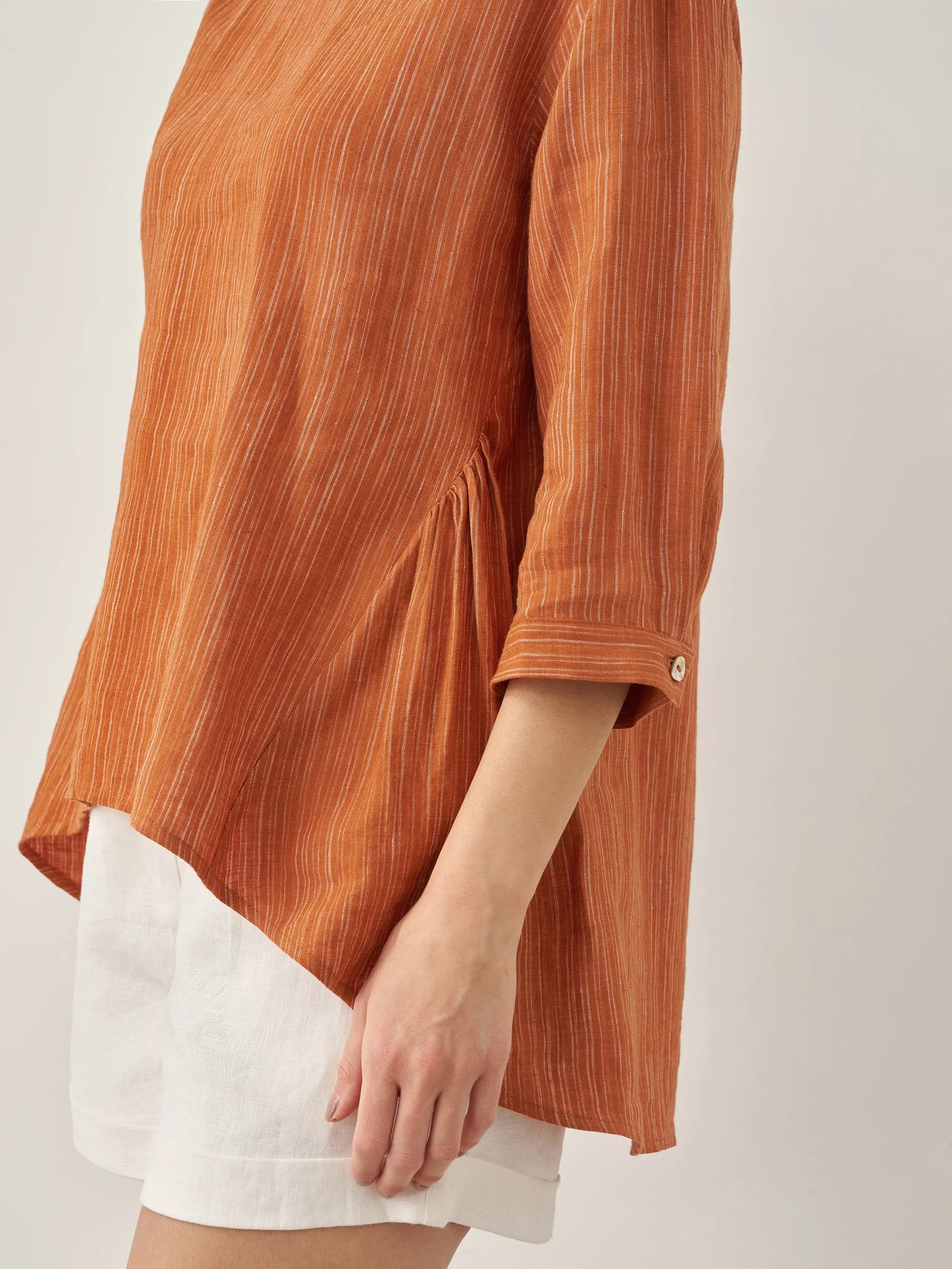 Avery | Women’s Linen Round Neck Artistic Stripe Shirt