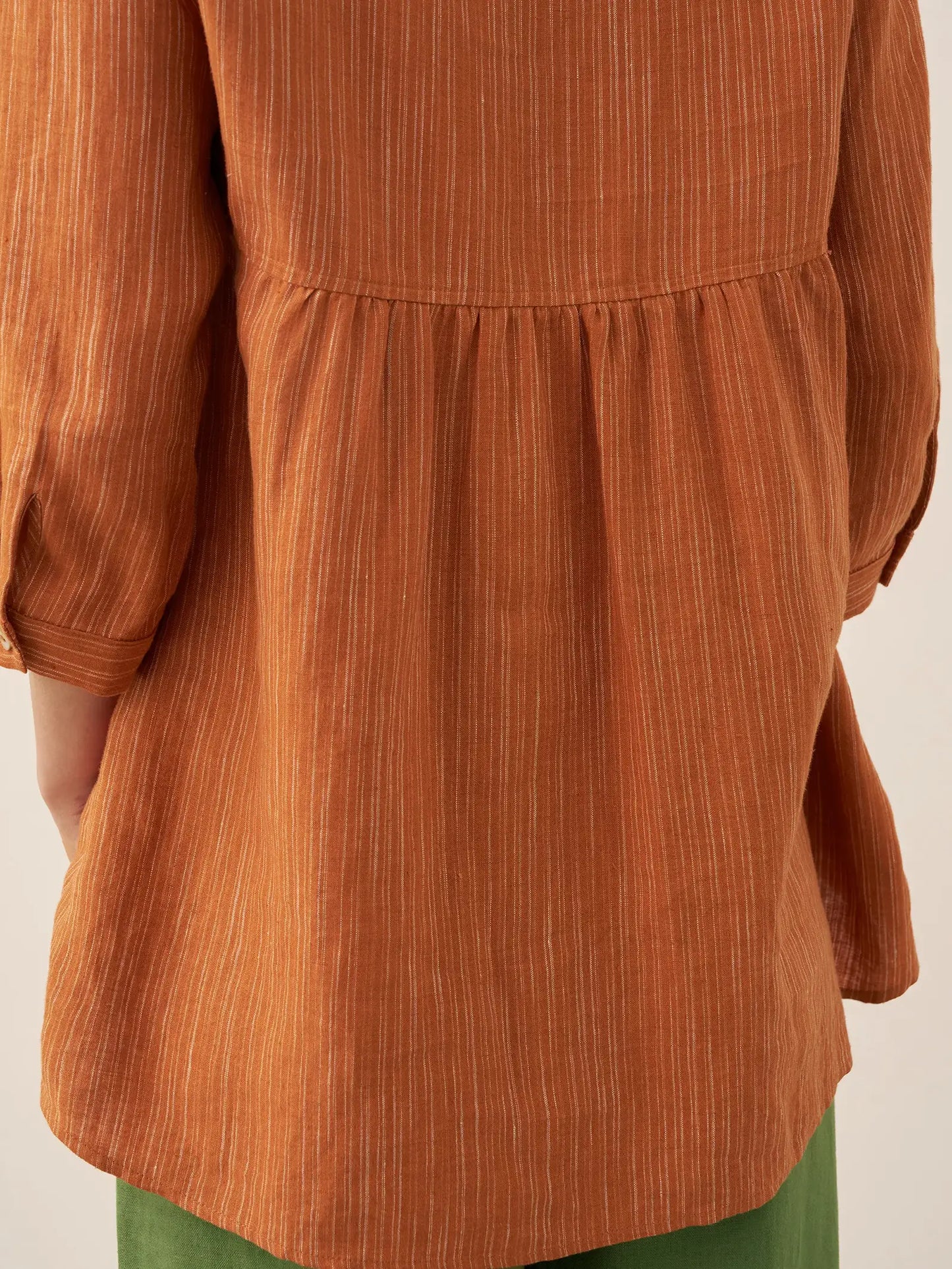Avery | Women’s Linen Round Neck Artistic Stripe Shirt