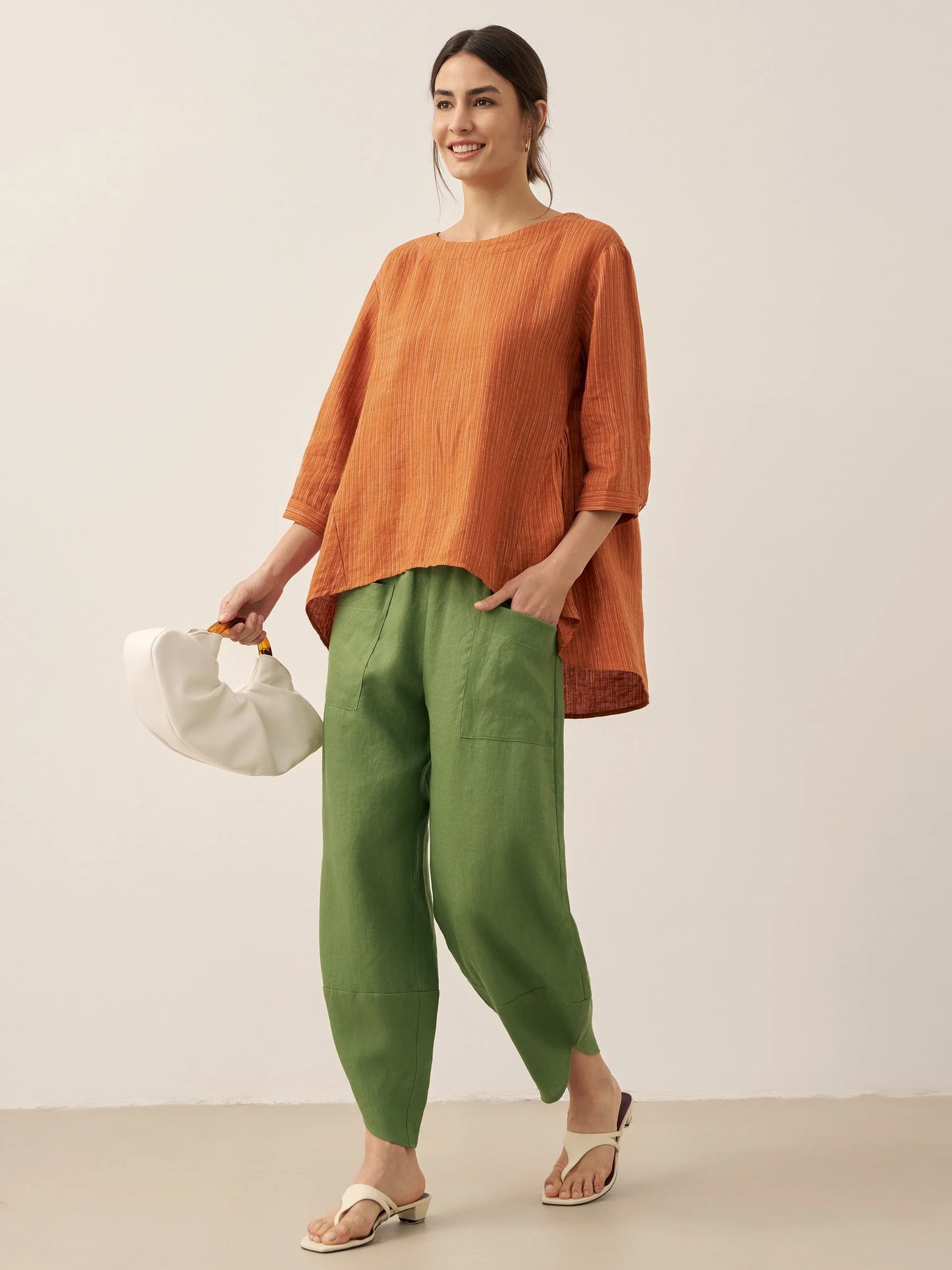 Avery | Women’s Linen Round Neck Artistic Stripe Shirt