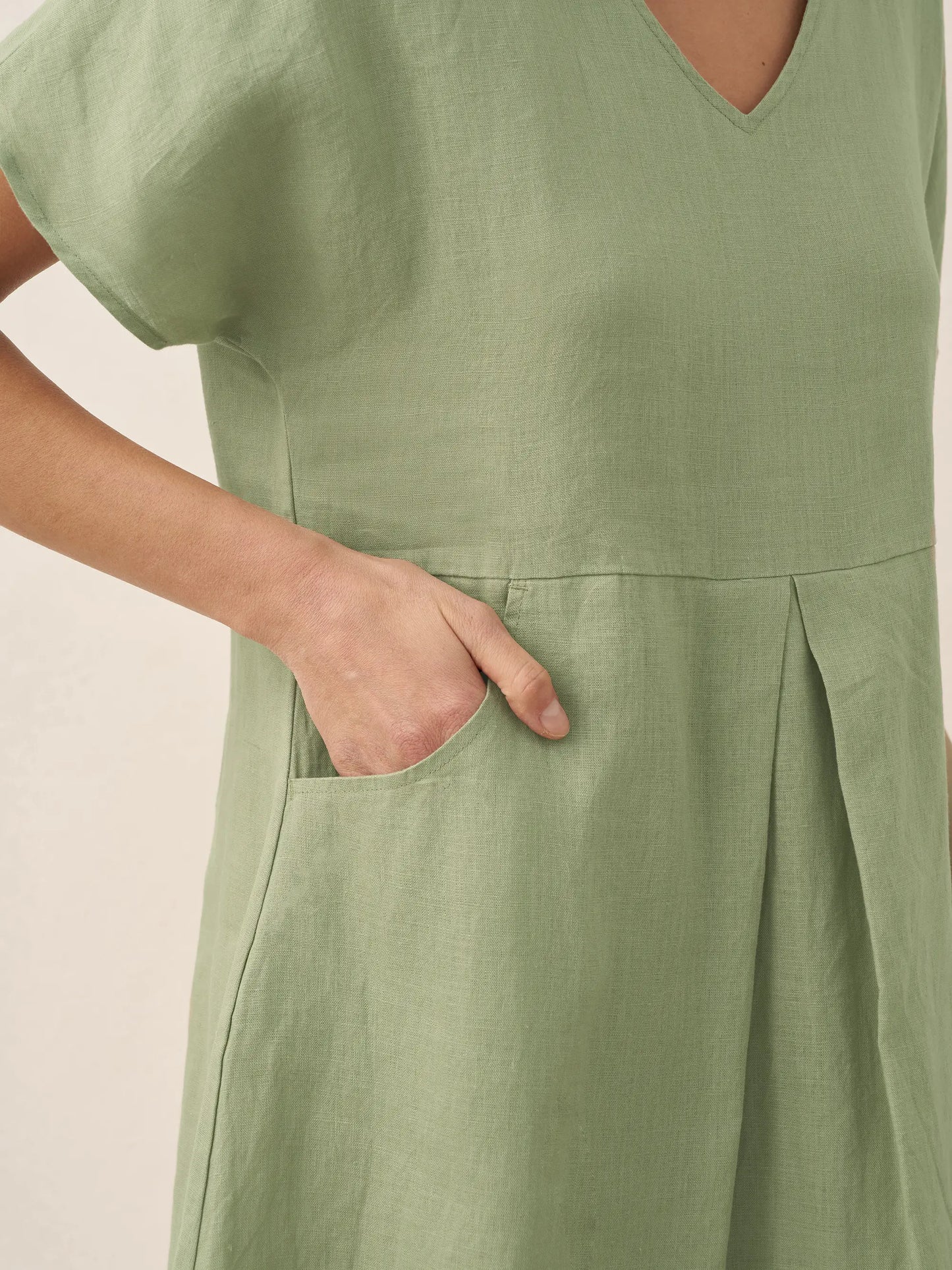Briar | Women’s Linen V-Neck Pocket Swing Dress