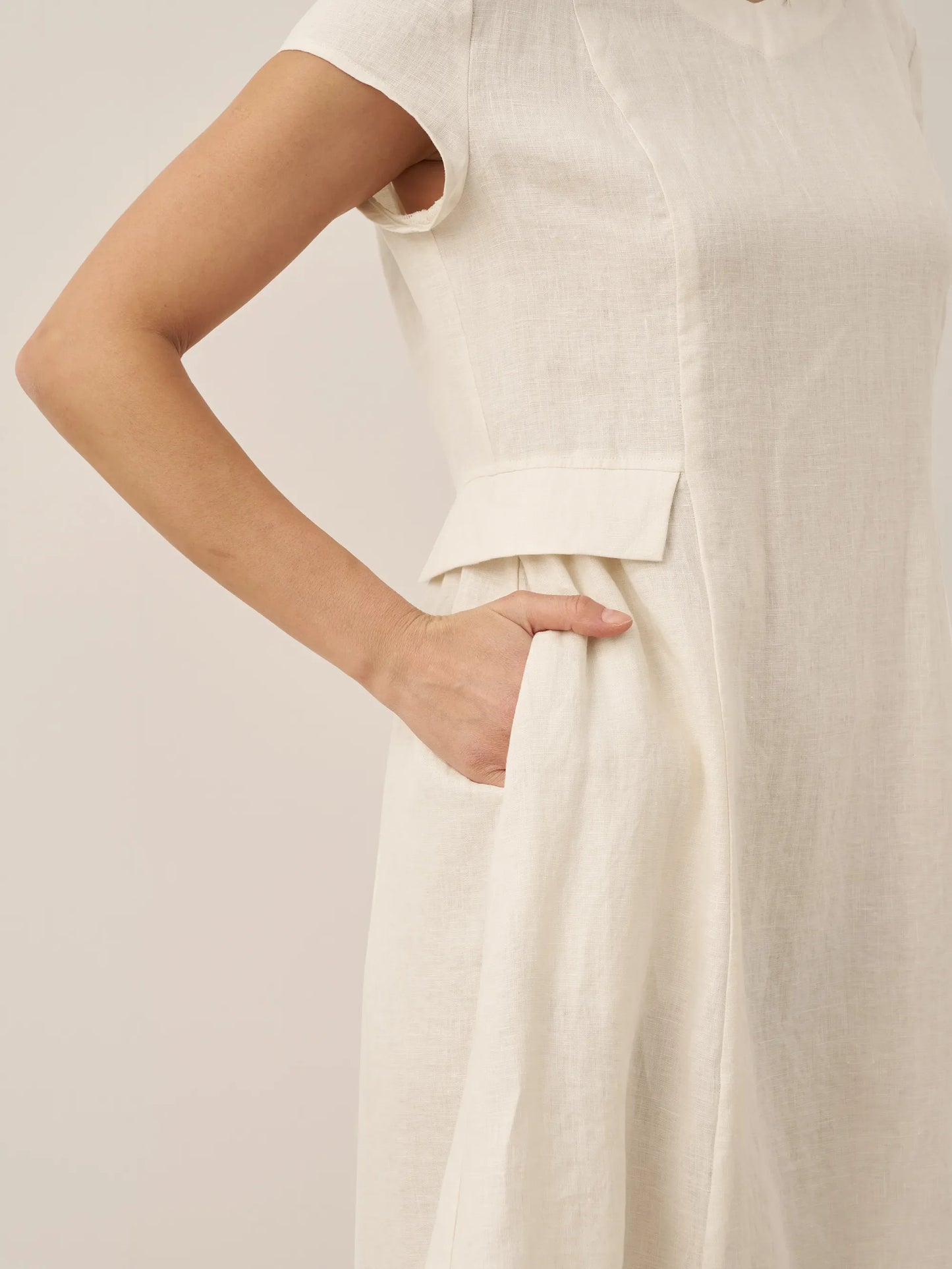 Cecily | Women’s Linen Summer V-Neck Fit-And-Flare Dress