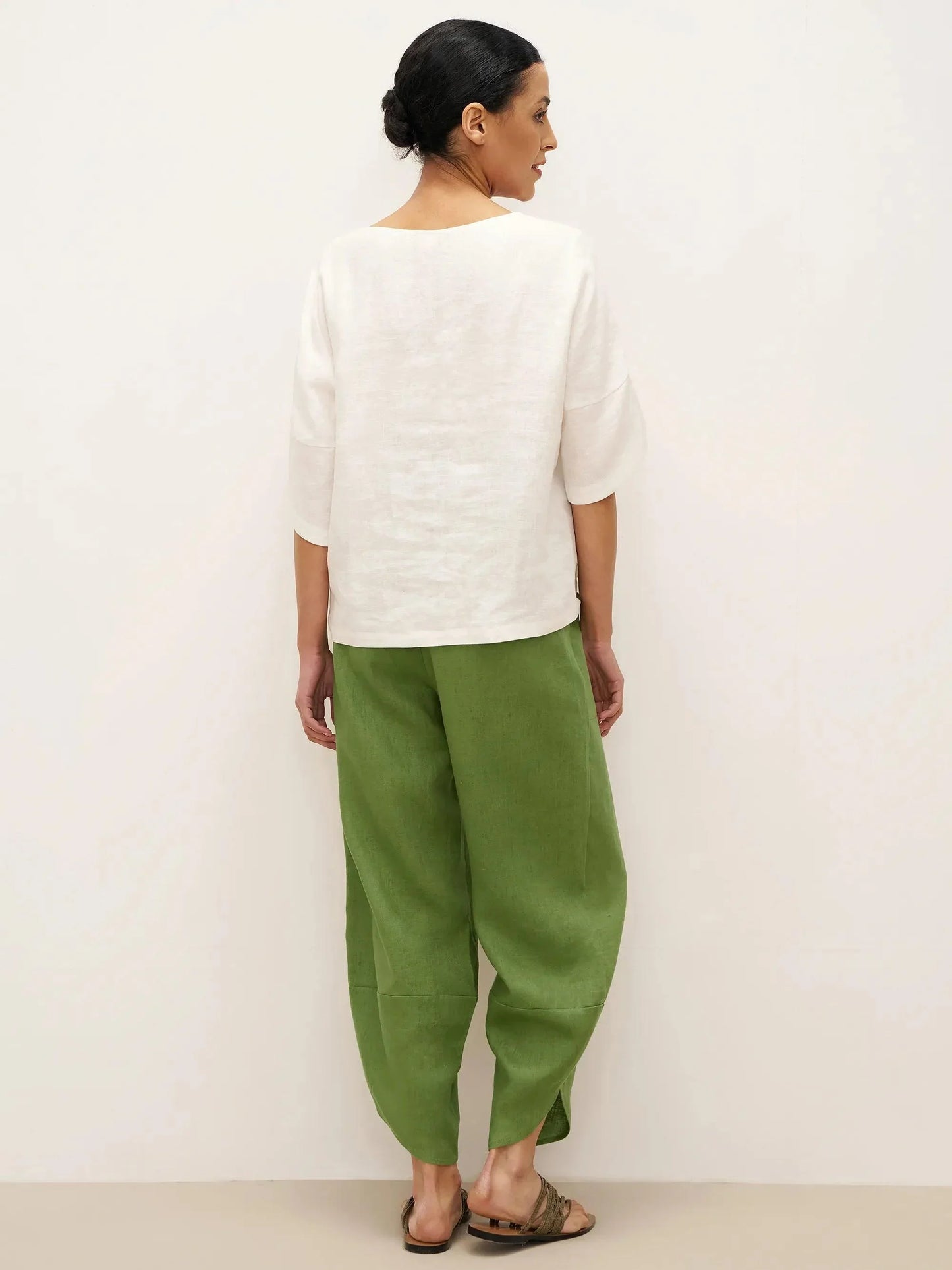 Alana | Women’s Linen Petal-Hem Elastic Waist Trousers