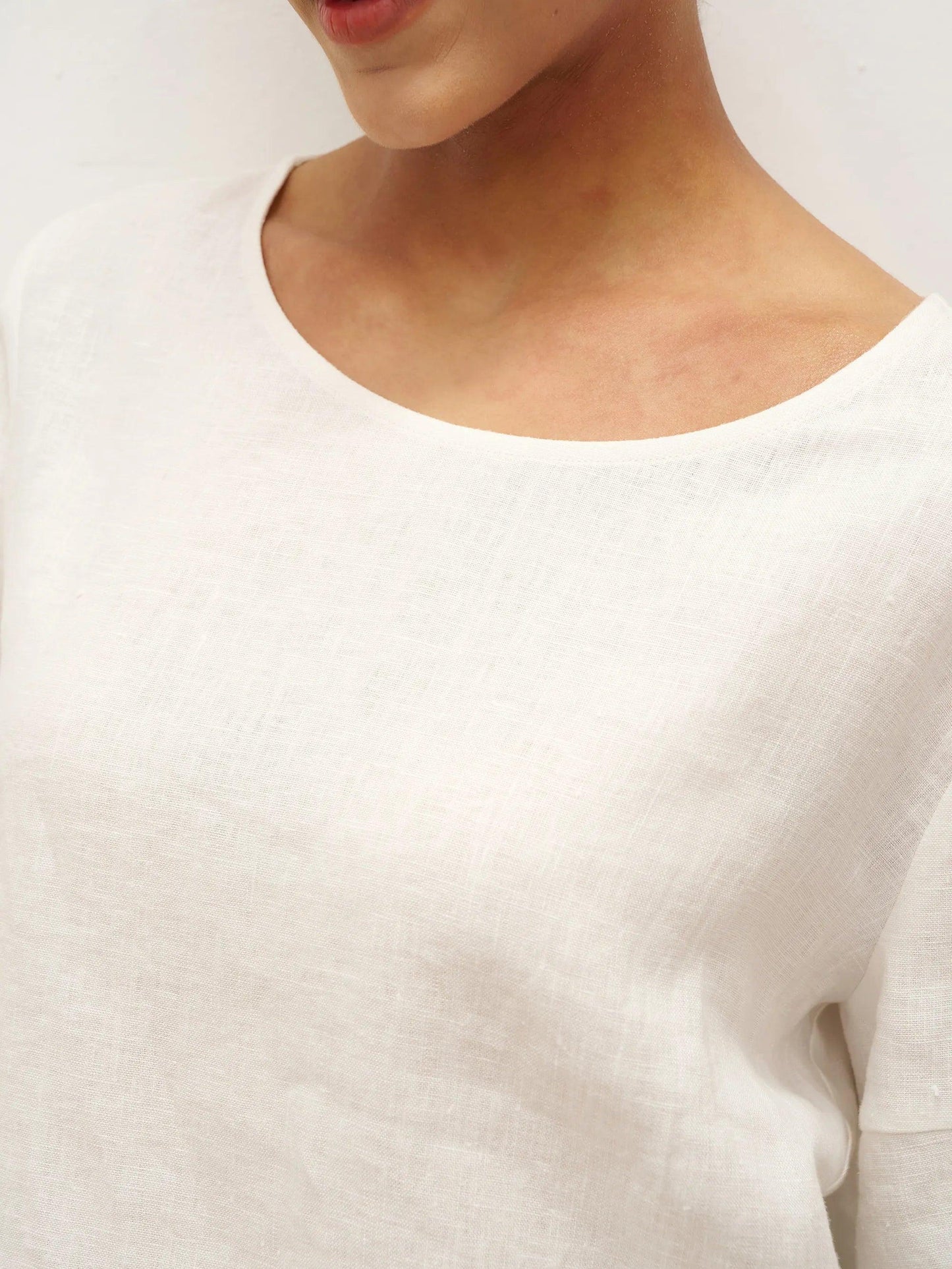 Marley | Women’s Linen Round Neck Petal Sleeve Blouse