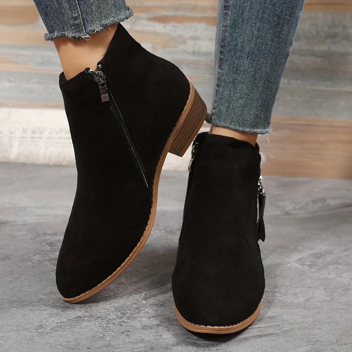 Delilah | Women’s Chic Pointed Ankle Boots with Zipper Closure