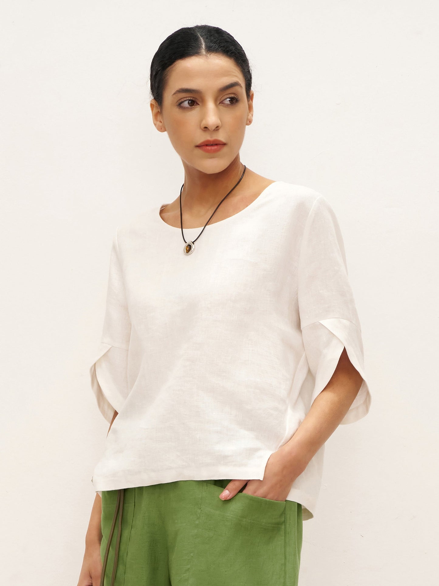 Marley | Women’s Linen Round Neck Petal Sleeve Blouse