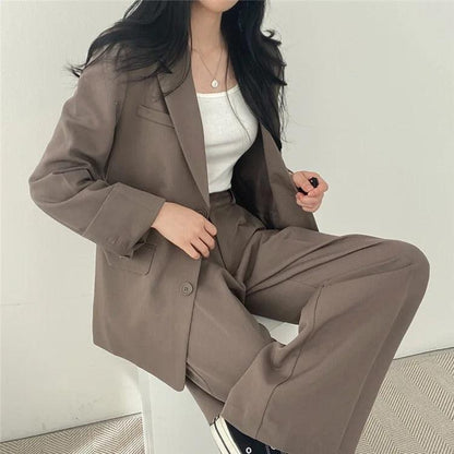 Maris | Women’s Tailored Suit Set with Long Blazer