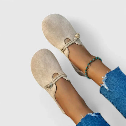 Calyra | Women’s Bow Detail Slip On Loafers