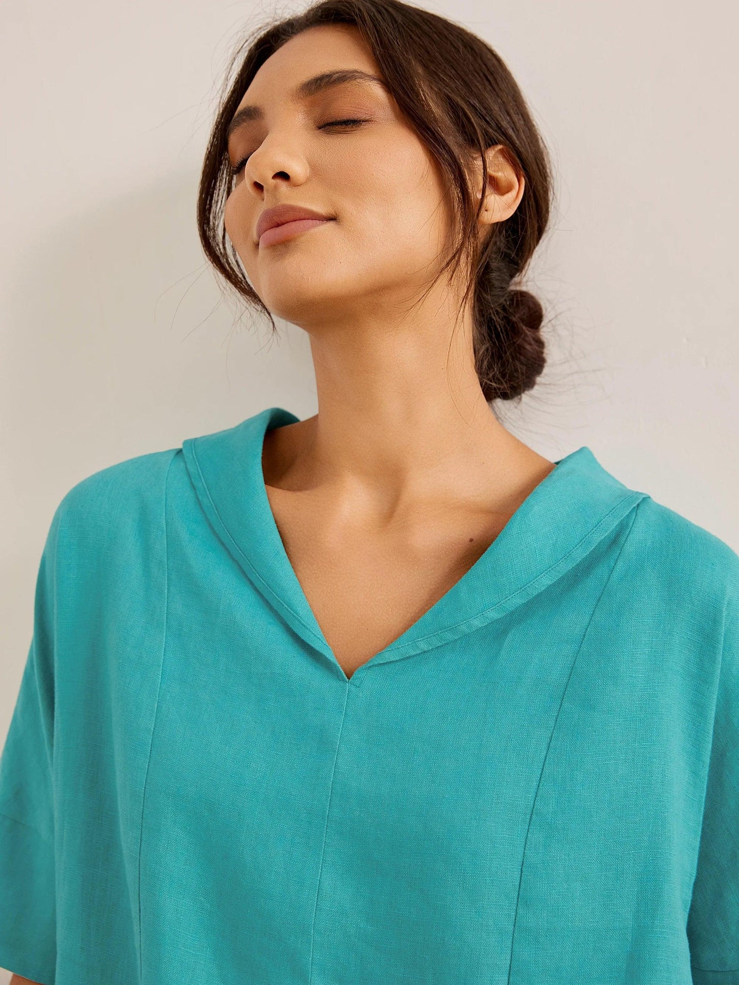 Reagan | Women’s Linen V-Neck Short Sleeve Shirt