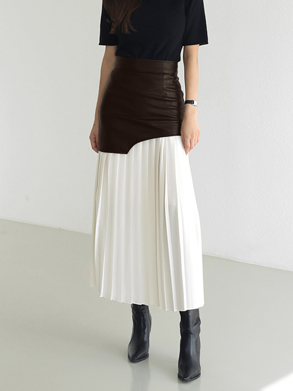 Maelle | Women’s Asymmetrical Pleated Midi Skirt