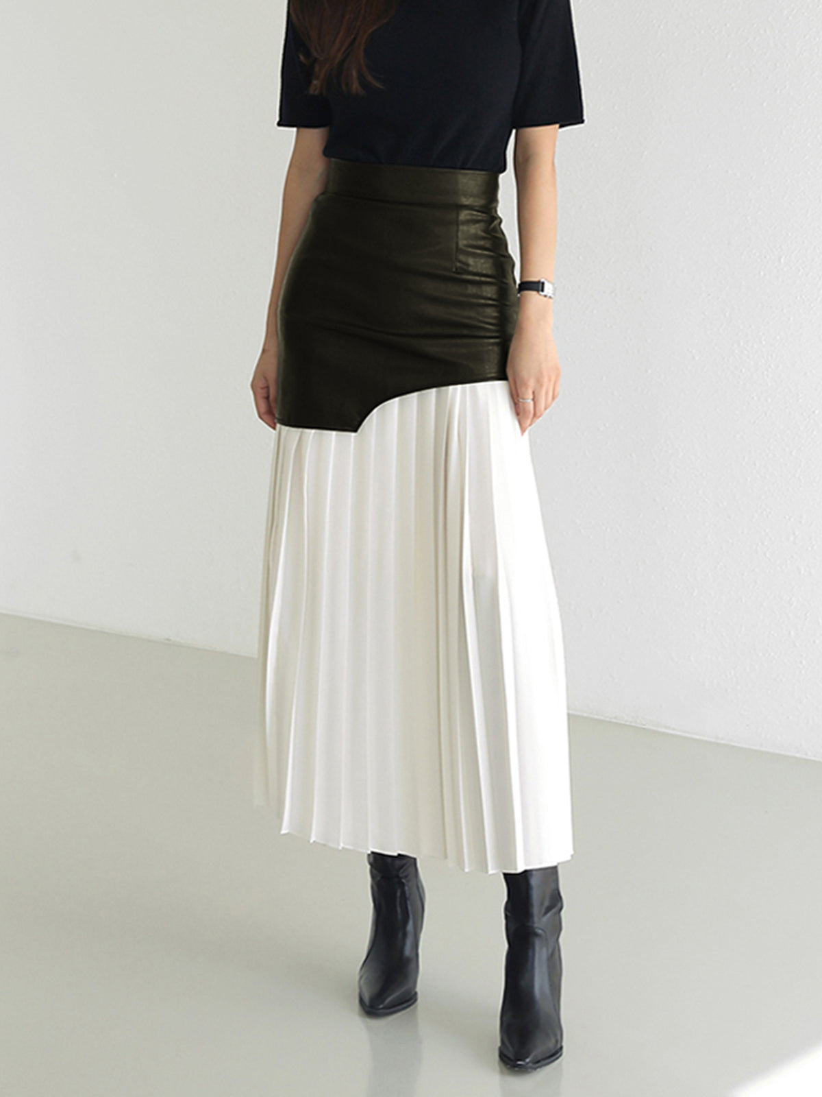 Maelle | Women’s Asymmetrical Pleated Midi Skirt