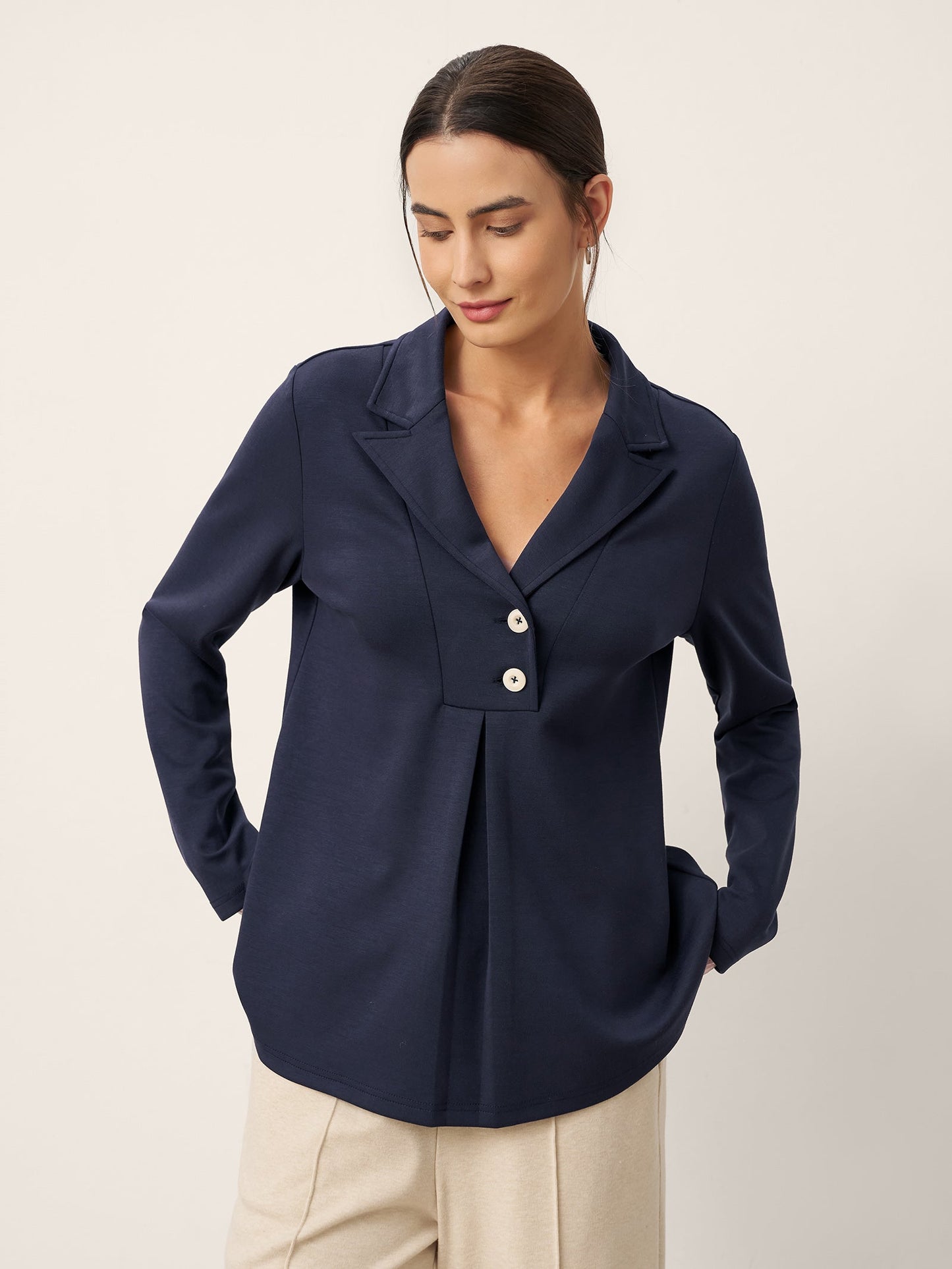 Reese | Women’s Notched Pleat Long Sleeve Top