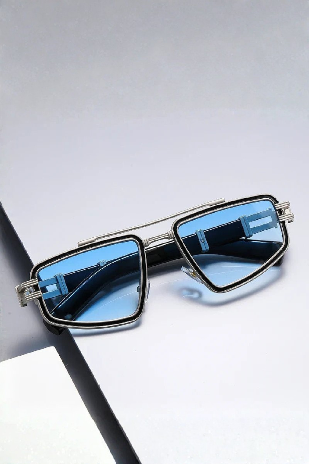 Cassiel | Men’s Retro Square Sunglasses