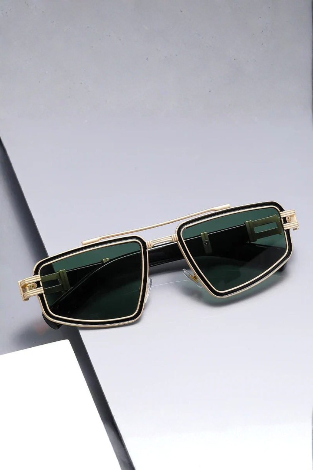 Cassiel | Men’s Retro Square Sunglasses