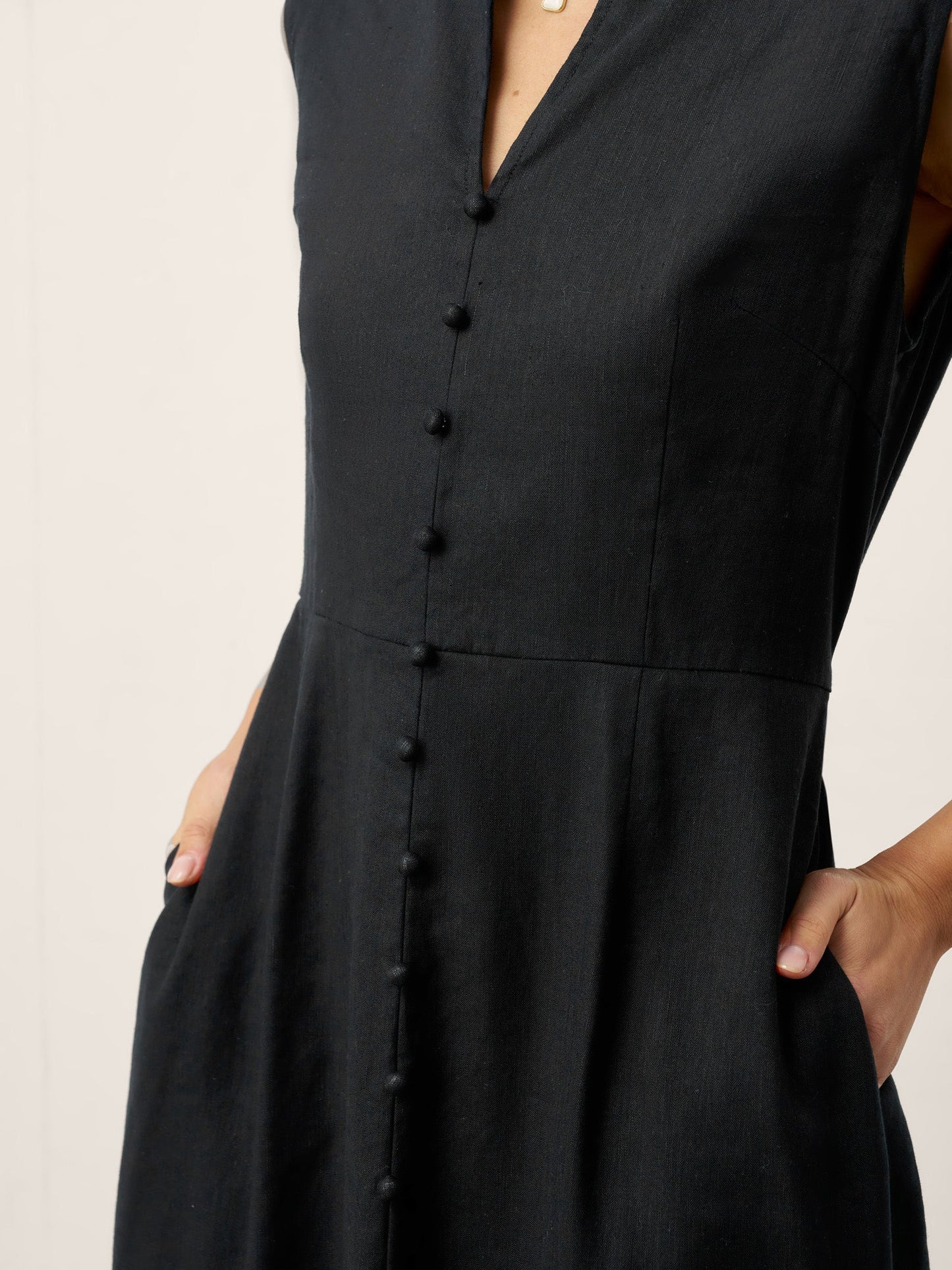 Kendall | Women’s Linen V-Neck Sleeveless Maxi Dress