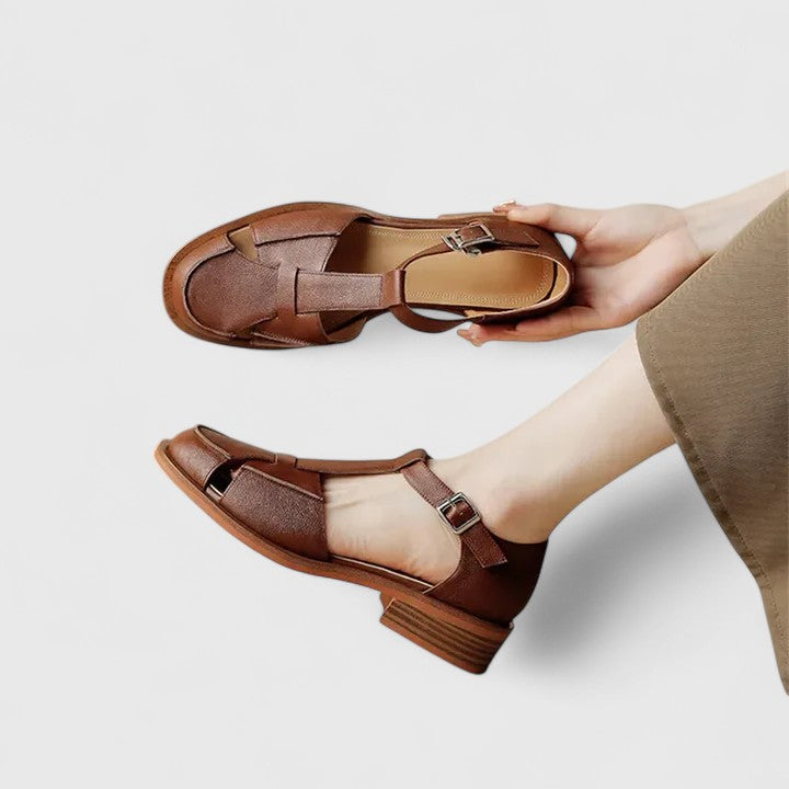 Janice | Women’s Buckle Strap Closed Toe Sandals