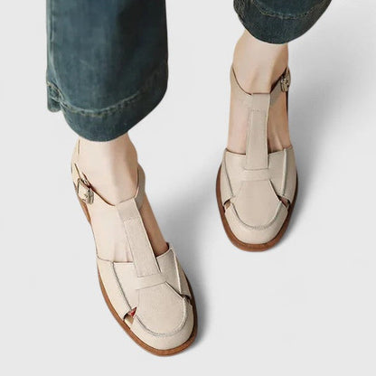 Janice | Women’s Buckle Strap Closed Toe Sandals