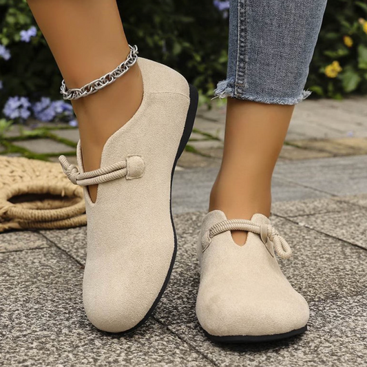 Calyra | Women’s Bow Detail Slip On Loafers