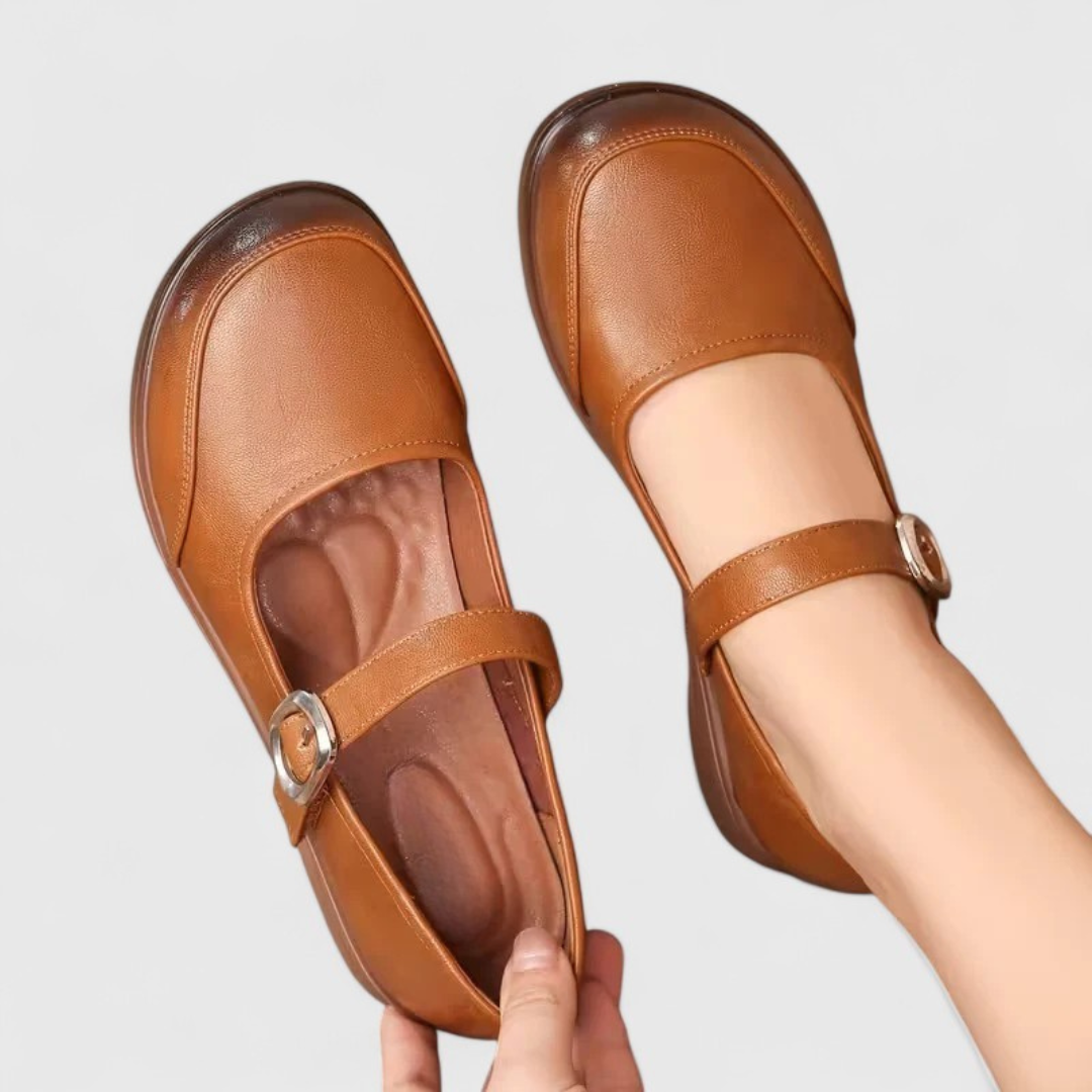 Tavelle | Women’s Spring Classic Buckle Shoes