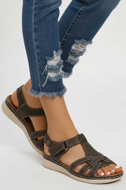 Wrenley | Women’s Retro Buckle Strap Sandals