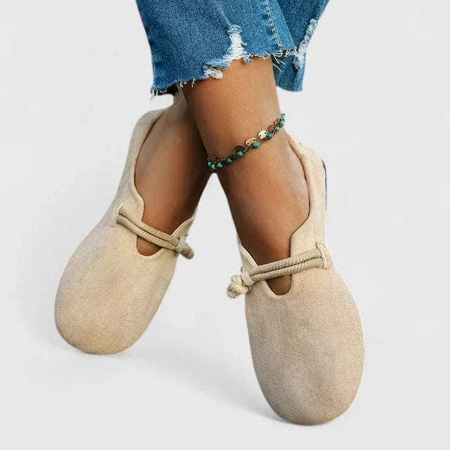 Calyra | Women’s Bow Detail Slip On Loafers