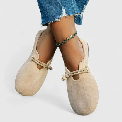 Calyra | Women’s Bow Detail Slip On Loafers